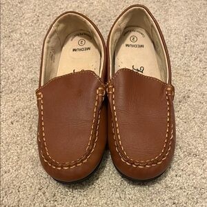 FOOTMATES Brooklyn Slip-On Penny Loafer Boys Shoes, with Wide Toe- Worn Once